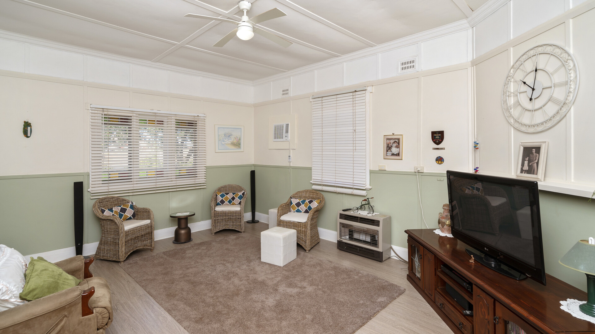 67 Polaris Street, Temora NSW 2666 - photo 4