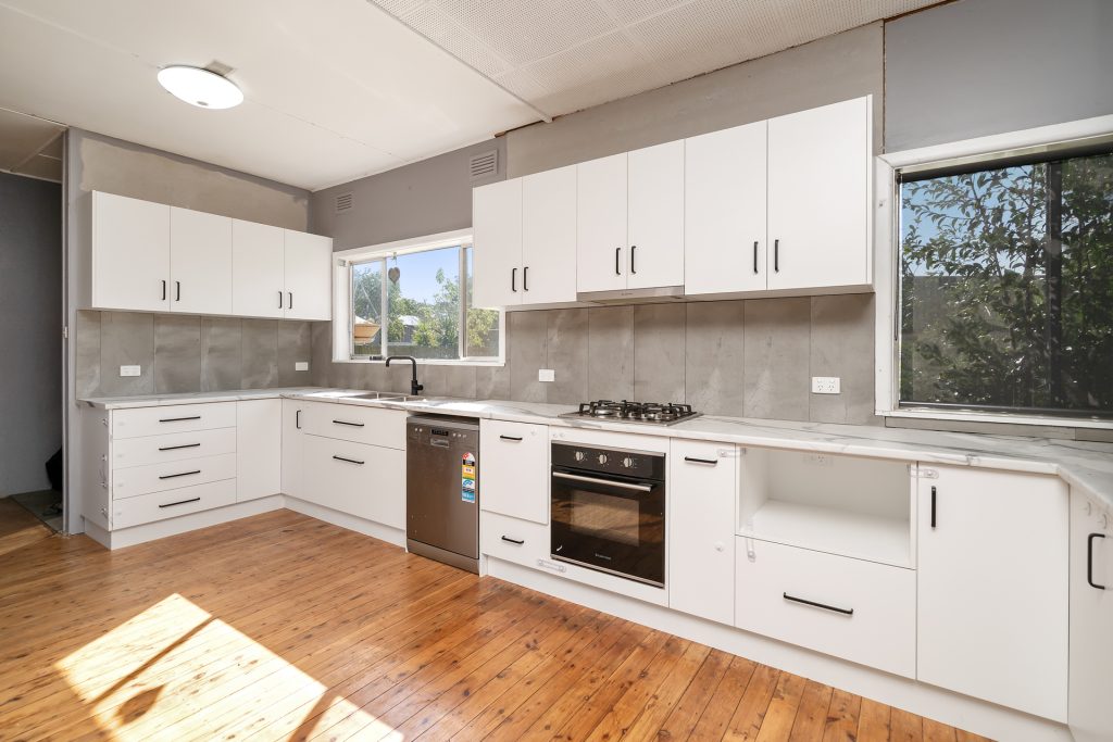 87 Twynam Street, Narrandera NSW 2700 - photo 3