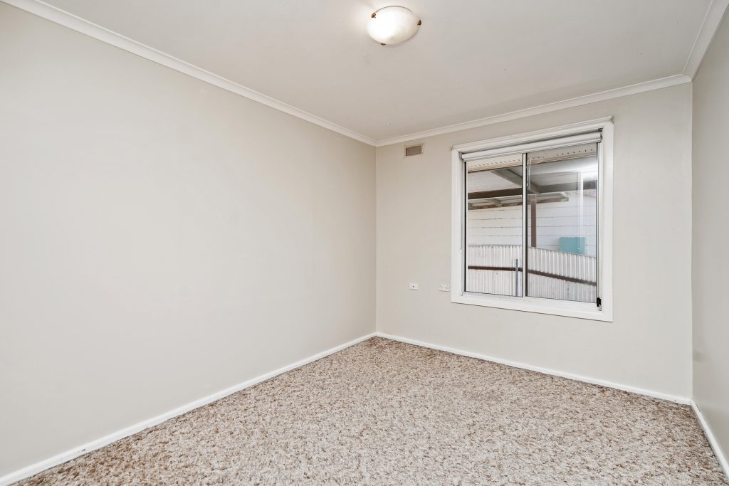 15 Gossamer Street, Leeton NSW 2705 - photo 6