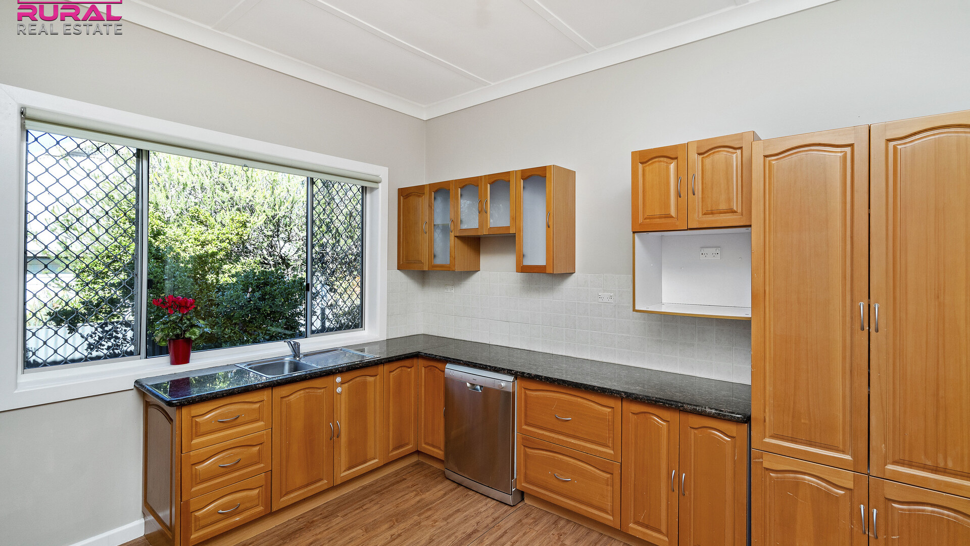 9 Jonsen Street, Narrandera NSW 2700 - photo 3