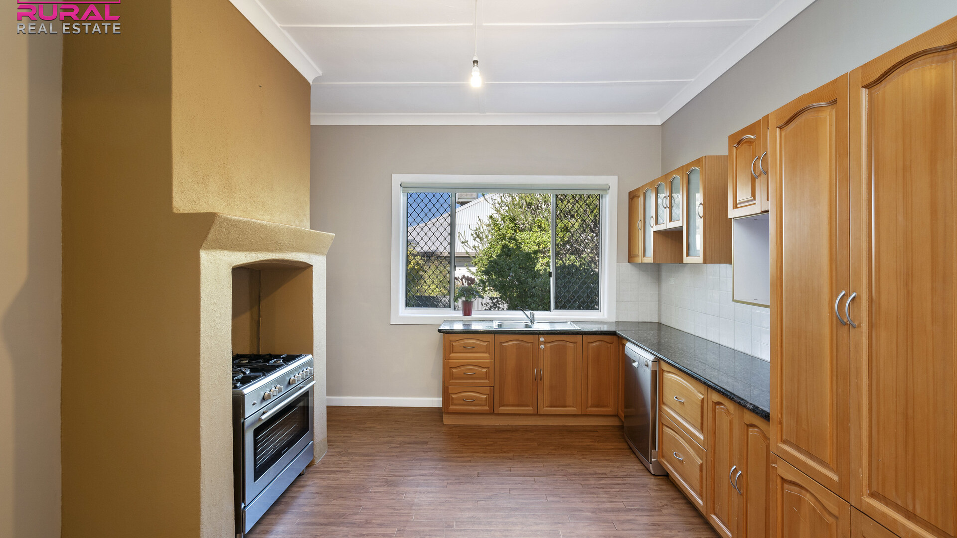 9 Jonsen Street, Narrandera NSW 2700 - photo 4
