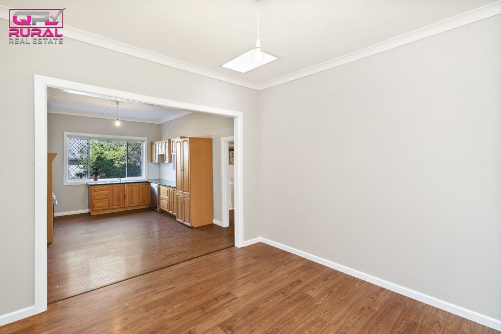 9 Jonsen Street, Narrandera NSW 2700 - photo 5