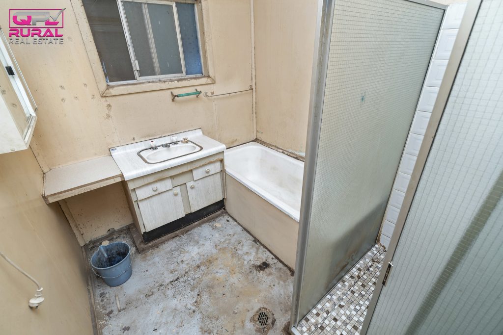 22-24 Pendula Street, Leeton NSW 2705 - photo 12