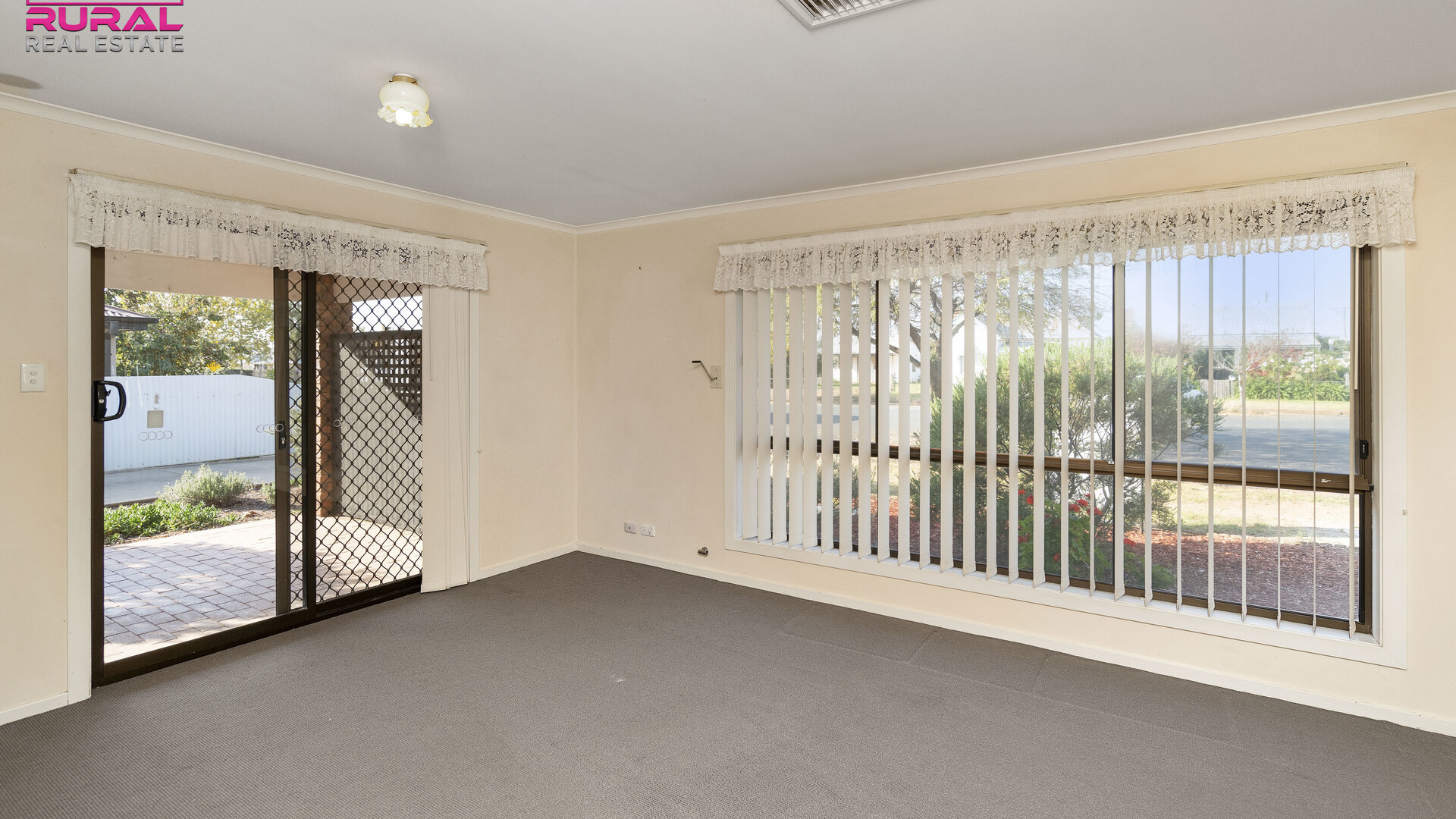 1/188 Deboos Street, Temora NSW 2666 - photo 7