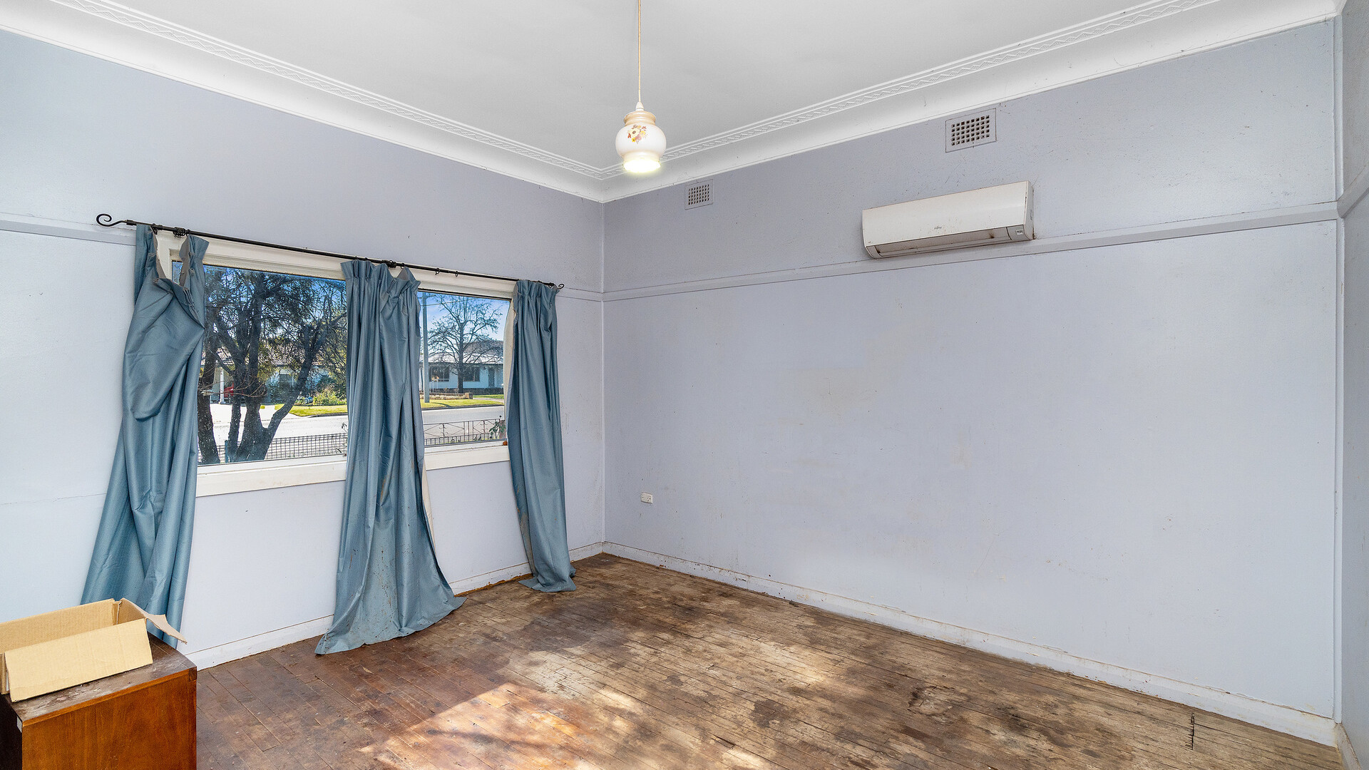 10 Railway Avenue, Leeton NSW 2705 - photo 8