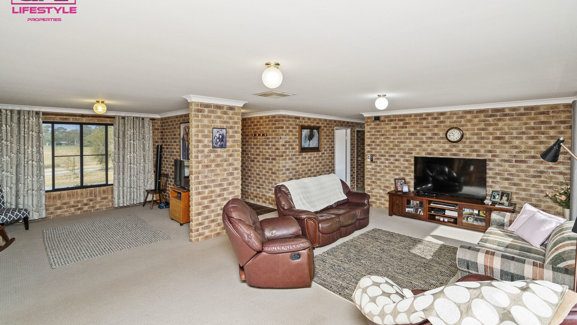 52 Paynters Siding Road, Narrandera NSW 2700 - photo 4