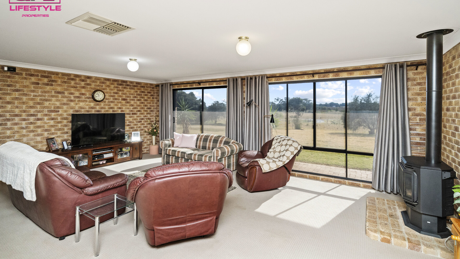 52 Paynters Siding Road, Narrandera NSW 2700 - photo 5
