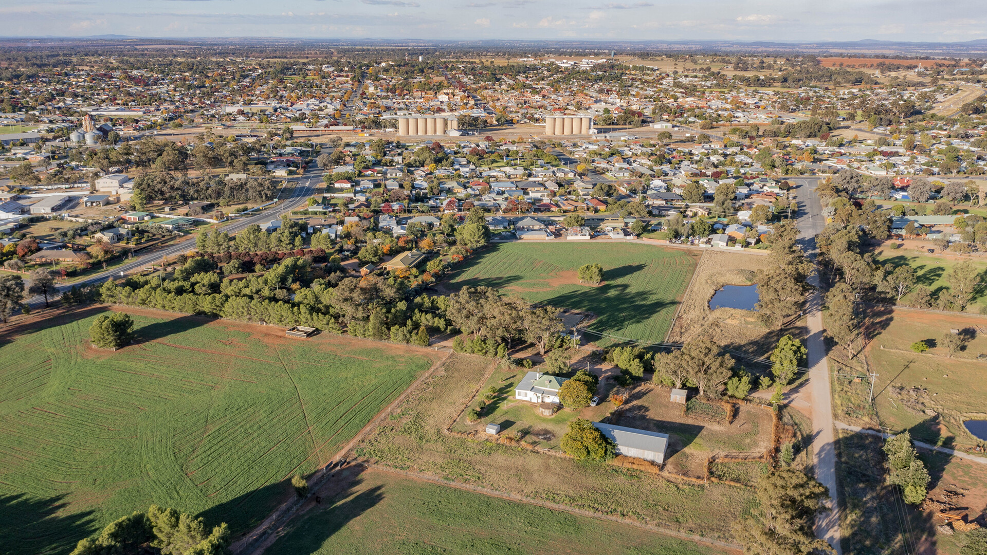 28 McGregor Street, Temora NSW 2666 - photo 12