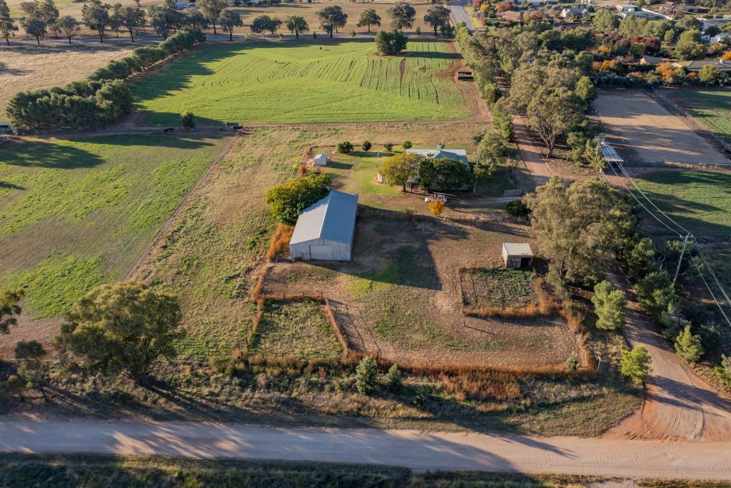 28 McGregor Street, Temora NSW 2666 - photo 13