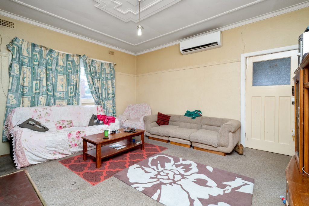 106-108 Larmer Street, Narrandera NSW 2700 - photo 6