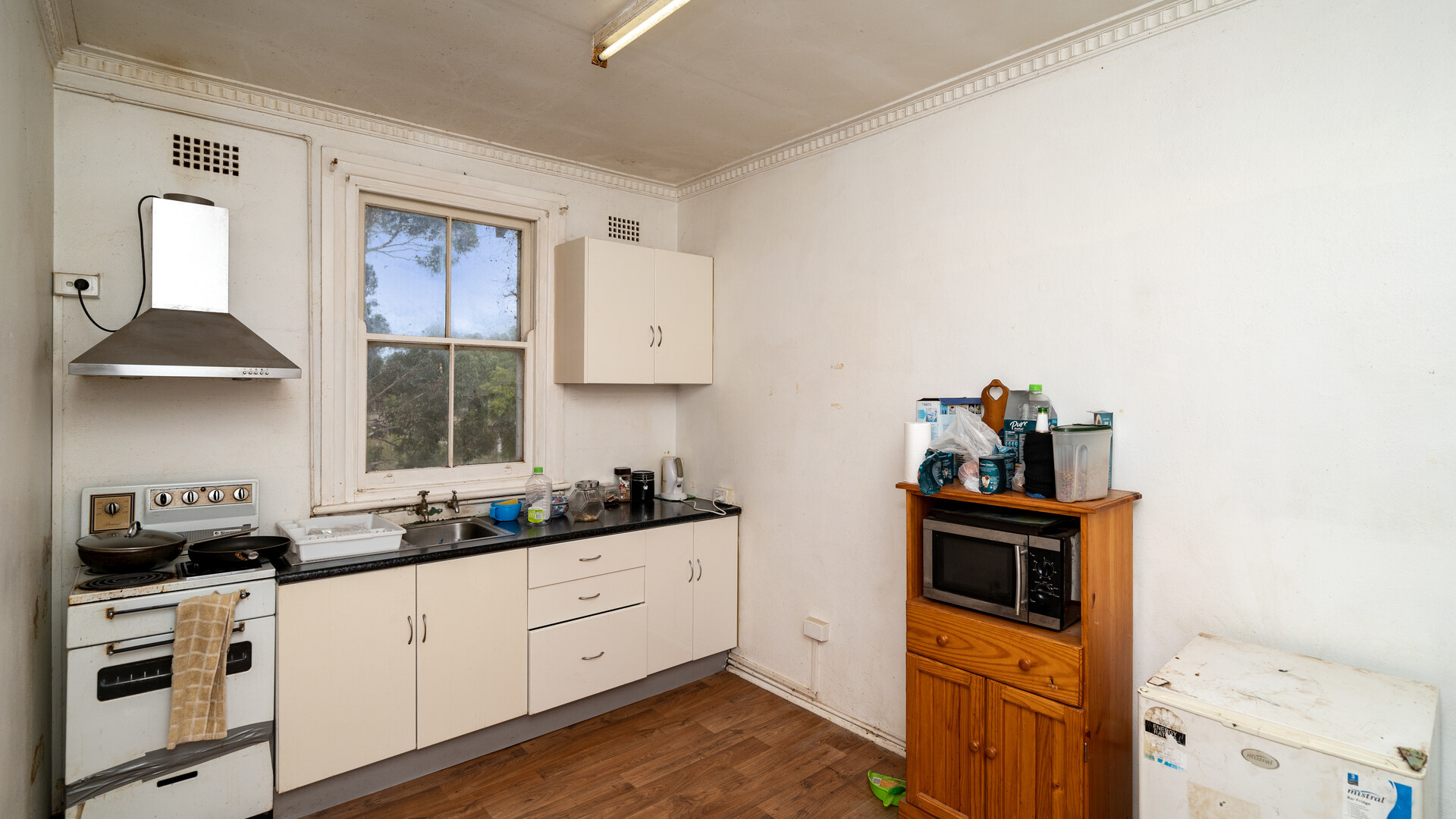 106-108 Larmer Street, Narrandera NSW 2700 - photo 10