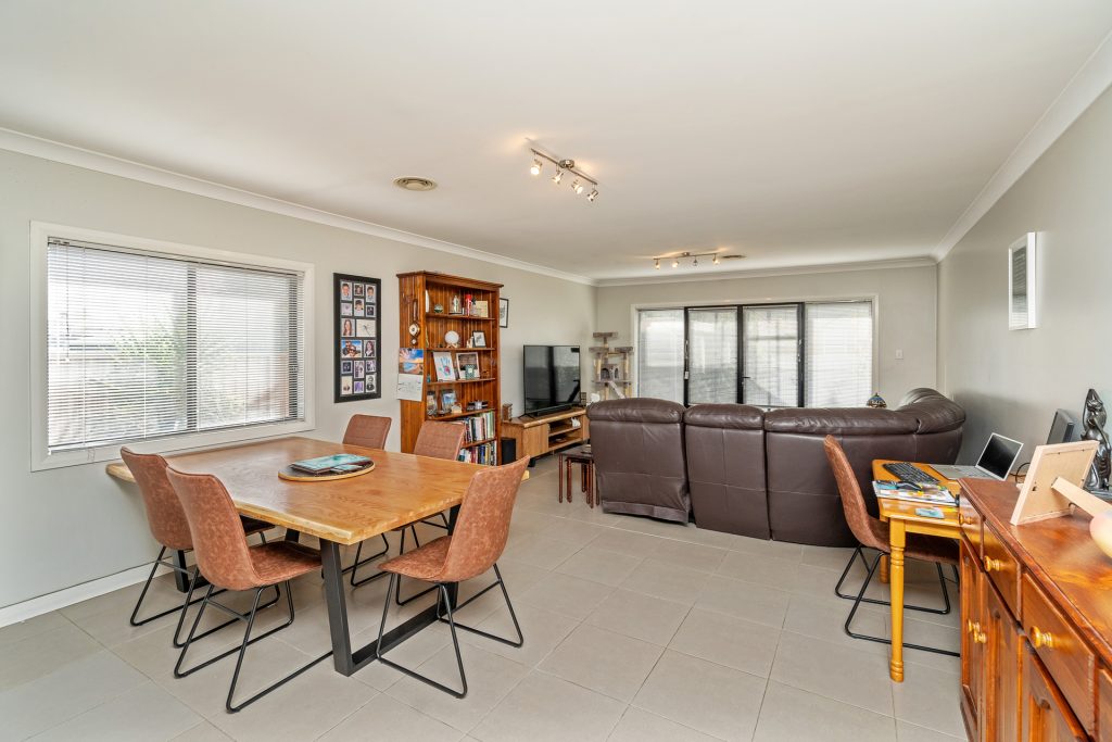 2/100 Adams Street, Narrandera NSW 2700 - photo 7