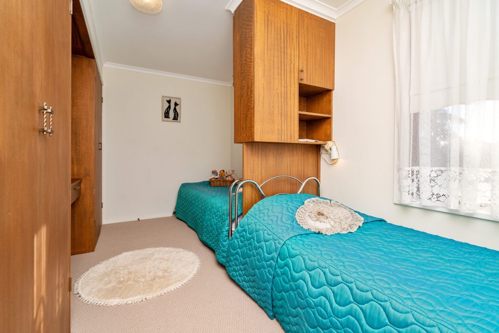 158 Kitchener Road, Temora NSW 2666 - photo 11