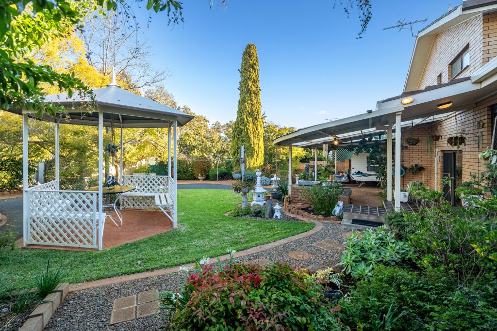 158 Kitchener Road, Temora NSW 2666 - photo 19