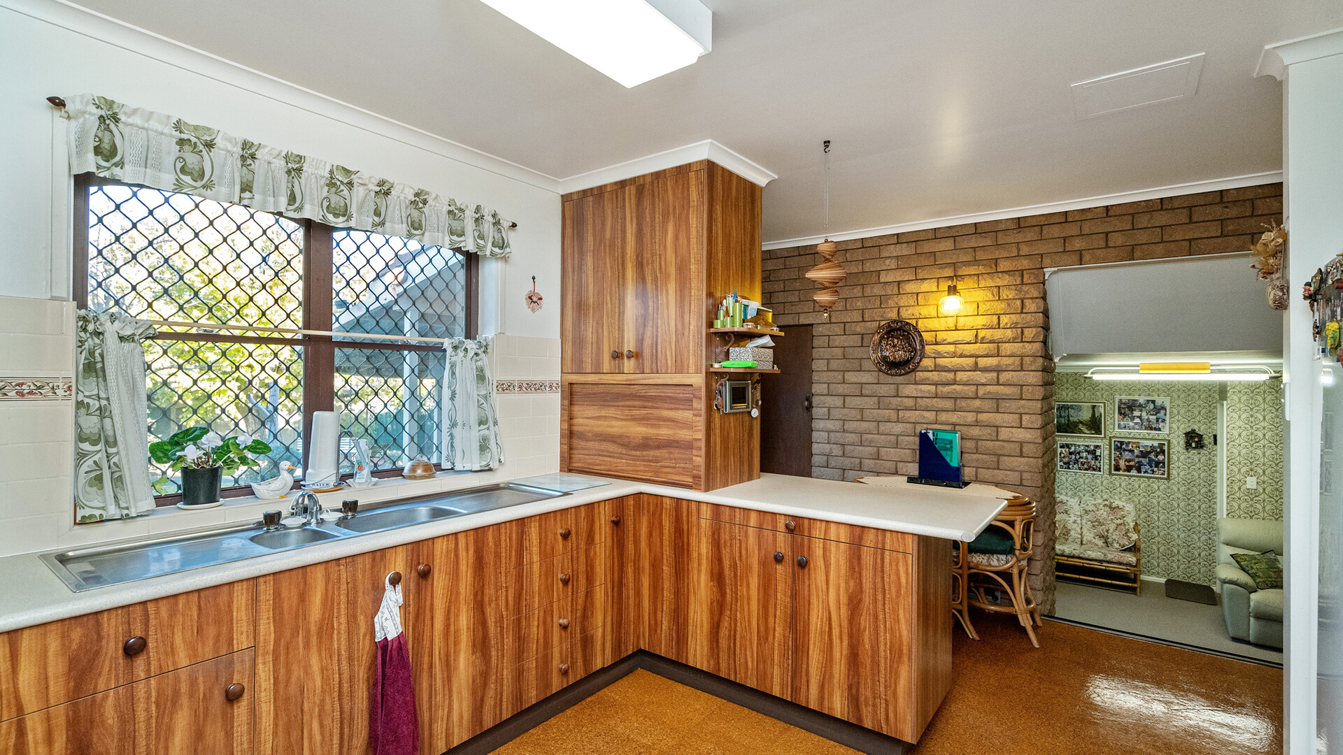 158 Kitchener Road, Temora NSW 2666 - photo 8