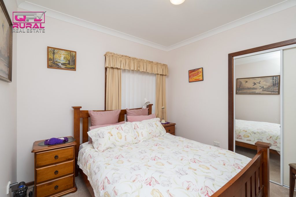 138 Polaris Street, Temora NSW 2666 - photo 11