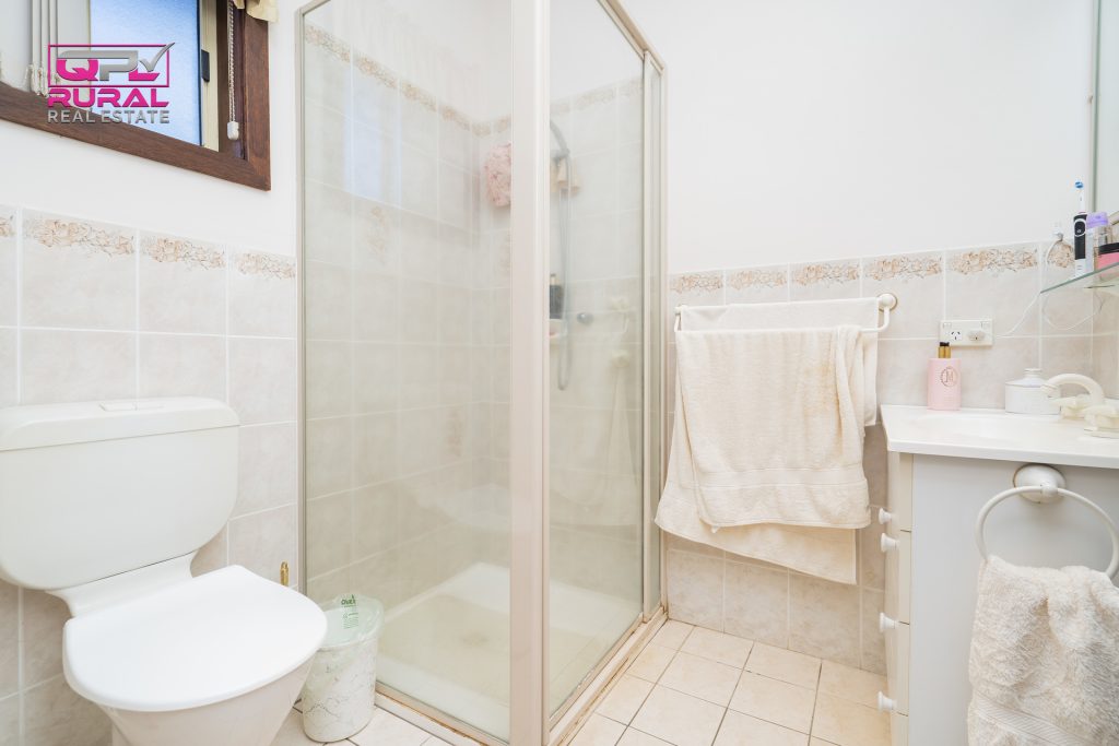 138 Polaris Street, Temora NSW 2666 - photo 15