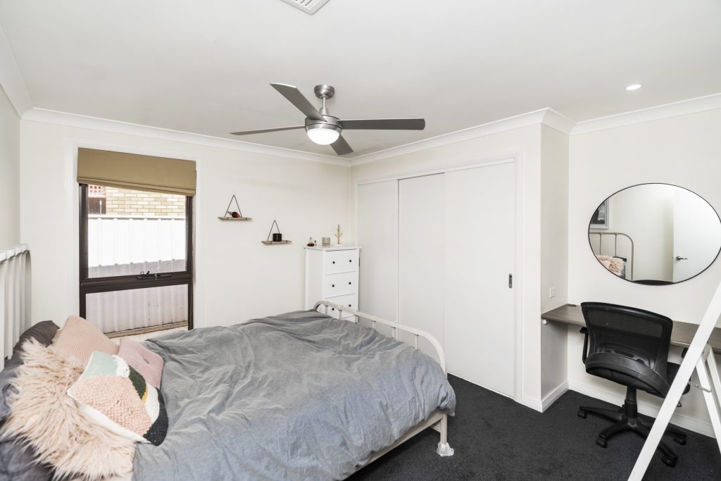 17 Roma Avenue, Leeton NSW 2705 - photo 11