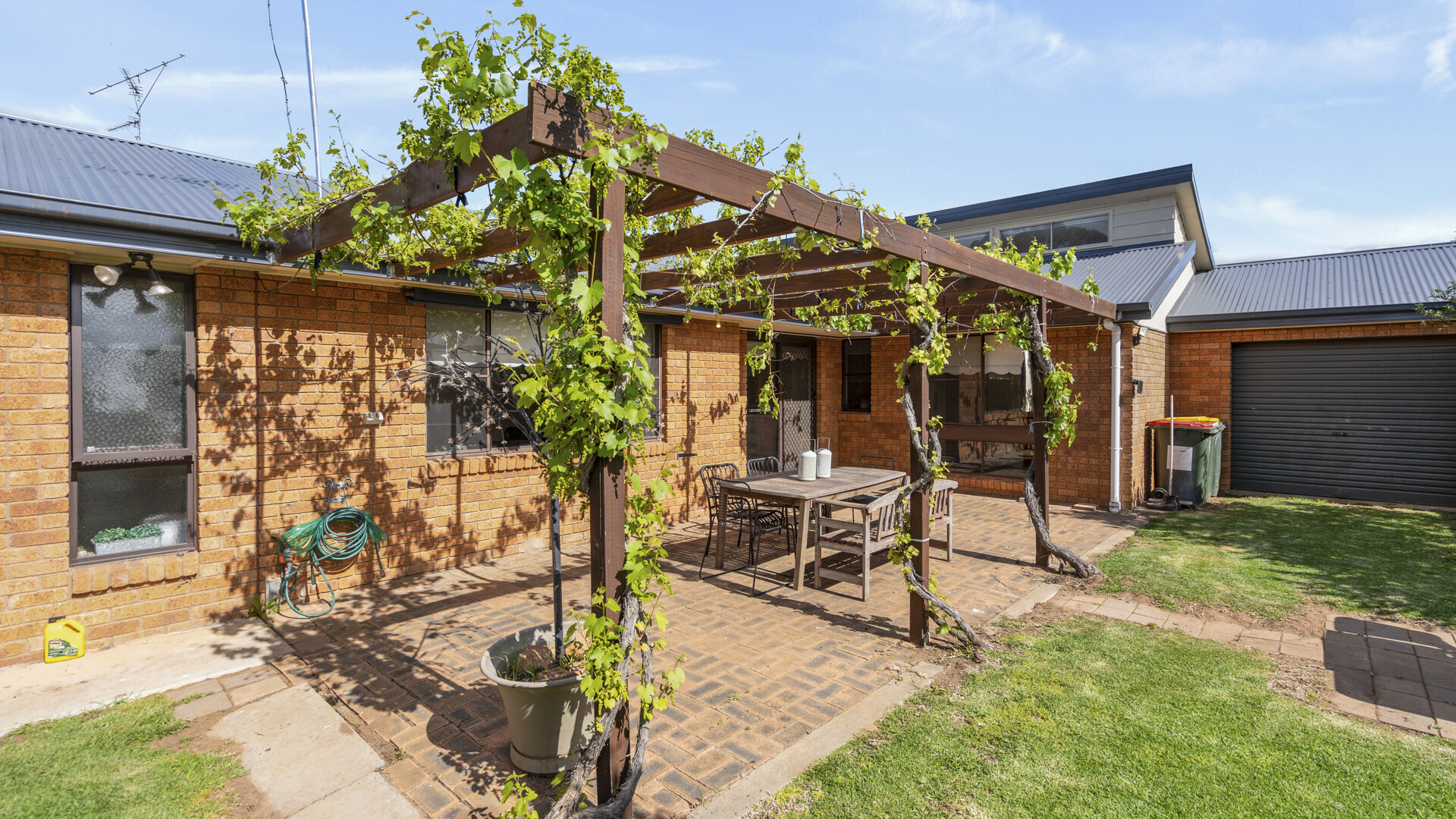 17 Roma Avenue, Leeton NSW 2705 - photo 18
