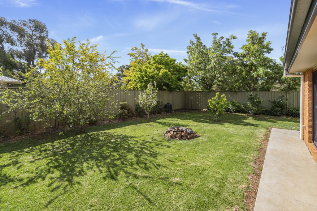 17 Roma Avenue, Leeton NSW 2705 - photo 19