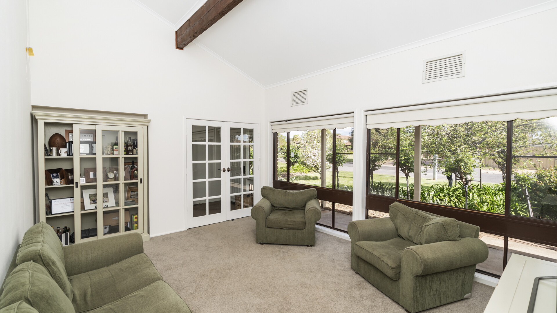 17 Roma Avenue, Leeton NSW 2705 - photo 4