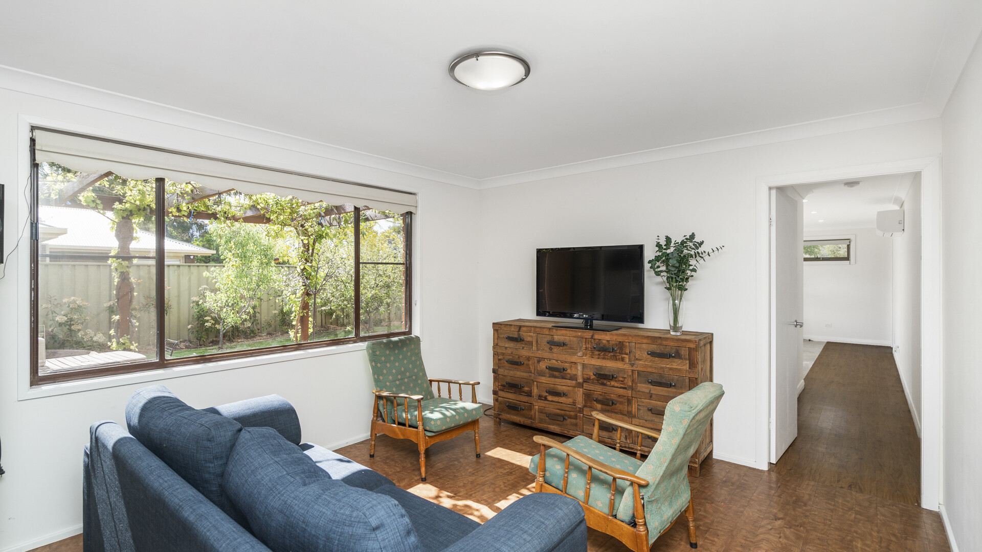 17 Roma Avenue, Leeton NSW 2705 - photo 5
