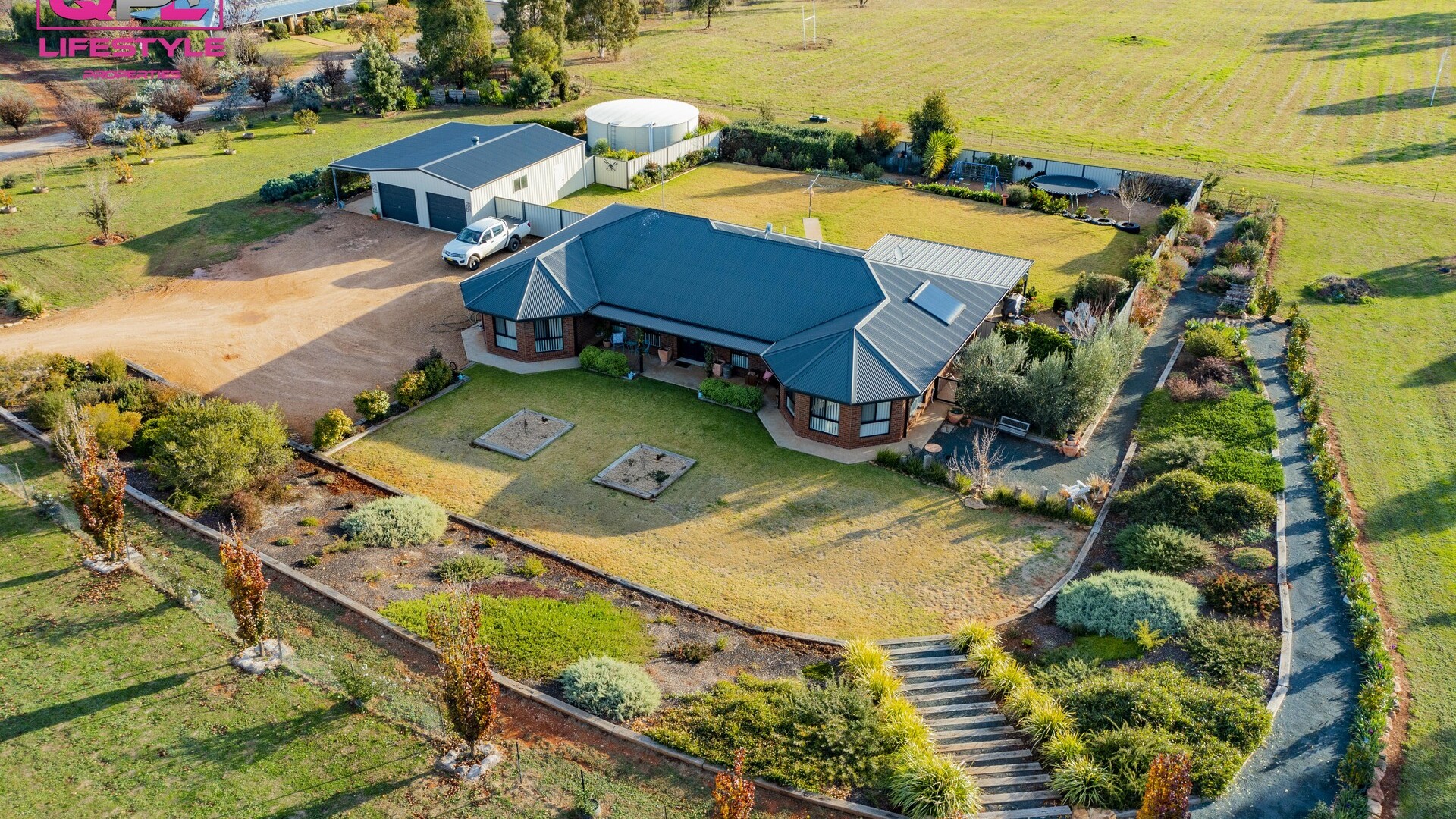 6 Rosella Street, Temora NSW 2666 - photo 18