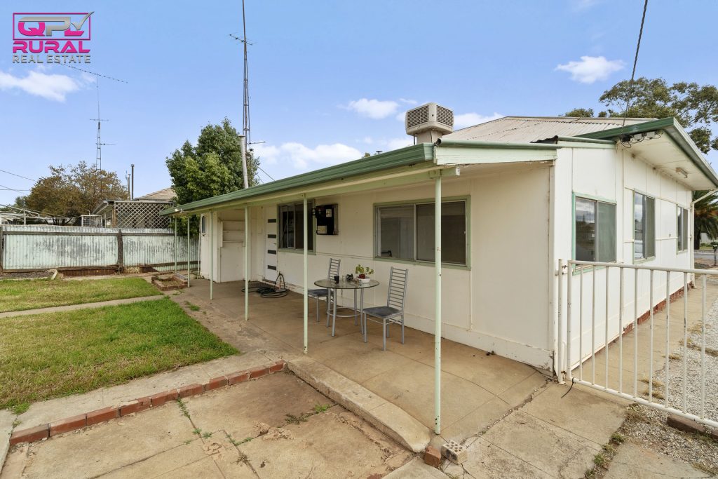 157 Palm Avenue, Leeton NSW 2705 - photo 10