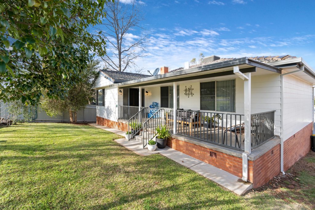 26 Melbourne Street, Narrandera NSW 2700 - McGrath Riverina