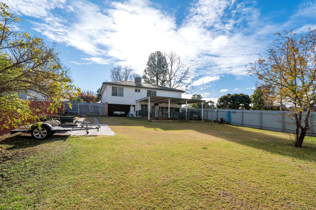 26 Melbourne Street, Narrandera NSW 2700 - photo 14
