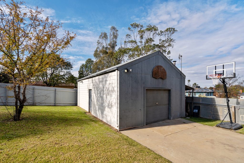 26 Melbourne Street, Narrandera NSW 2700 - photo 15