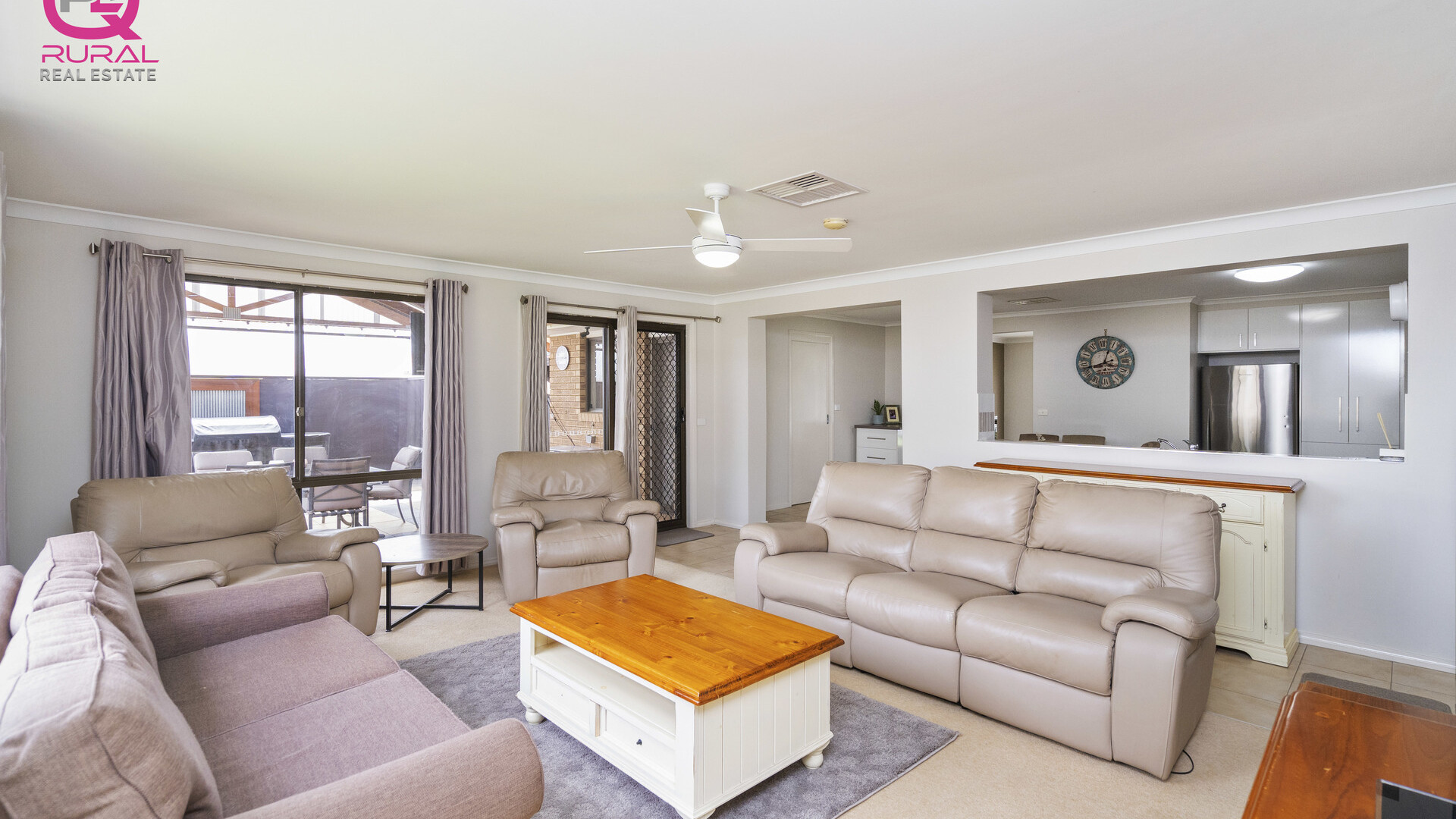 59 Parkes Street, Temora NSW 2666 - photo 11