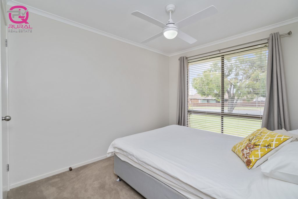 59 Parkes Street, Temora NSW 2666 - photo 15