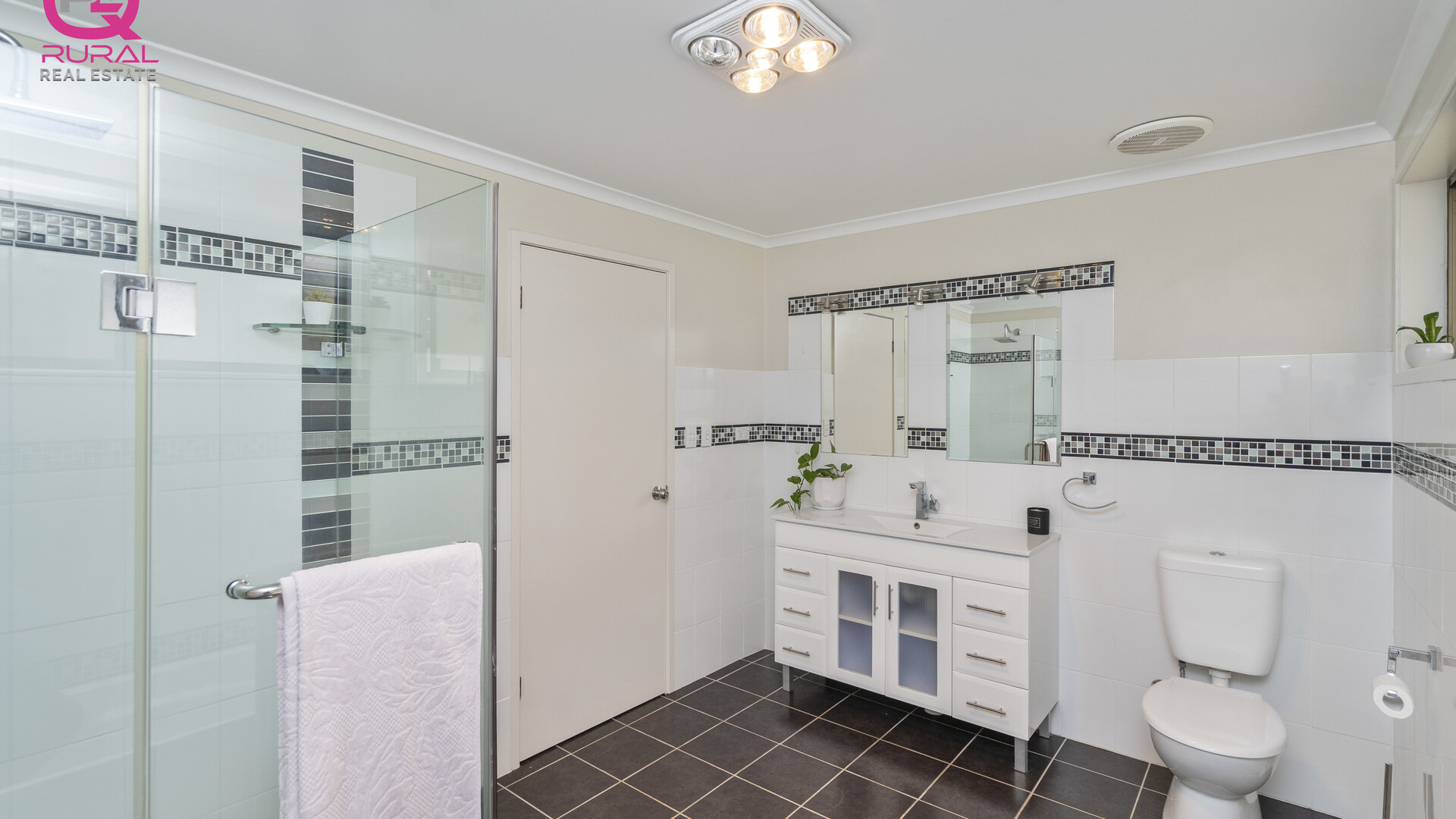 59 Parkes Street, Temora NSW 2666 - photo 17