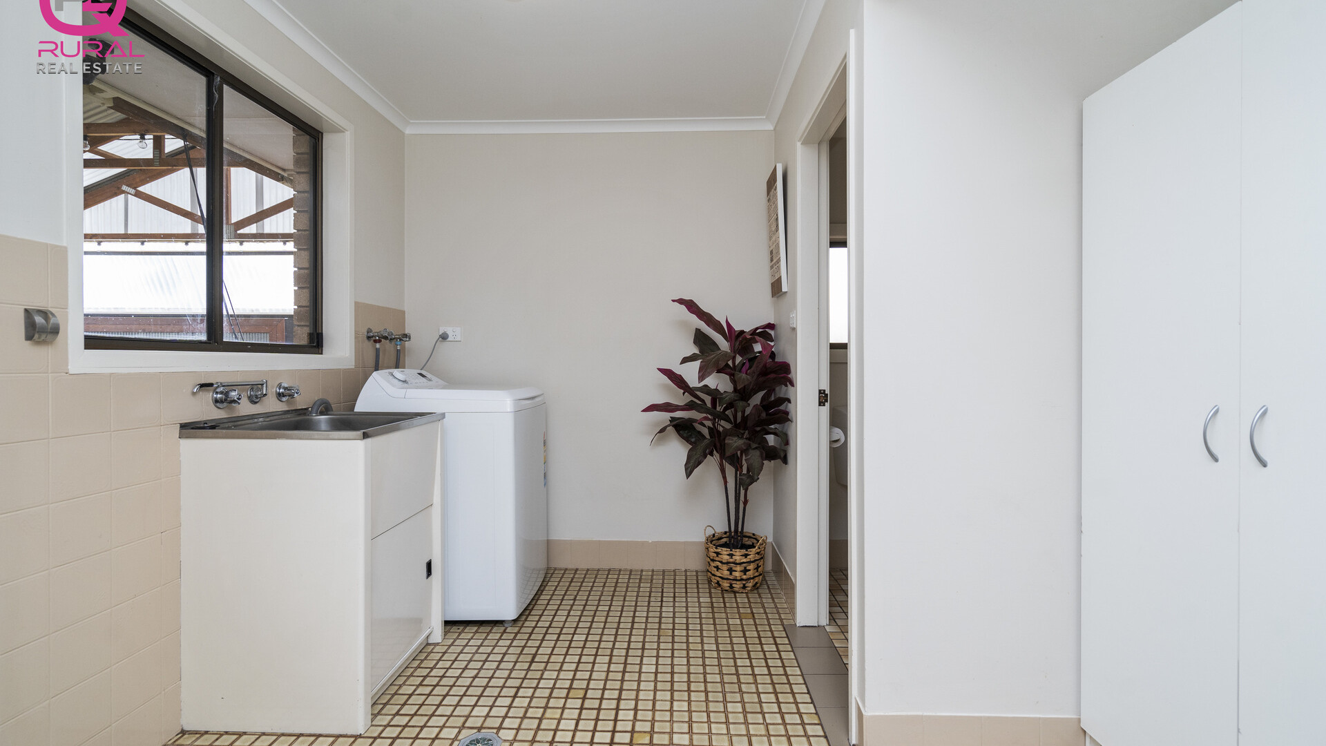59 Parkes Street, Temora NSW 2666 - photo 18