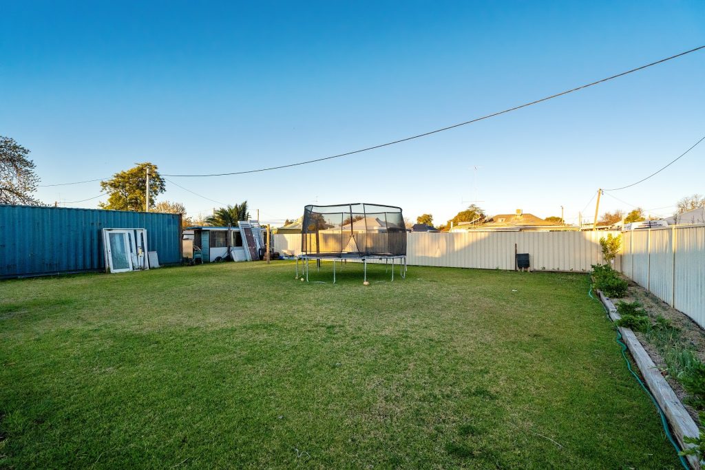 167 Palm Avenue, Leeton NSW 2705 - photo 15