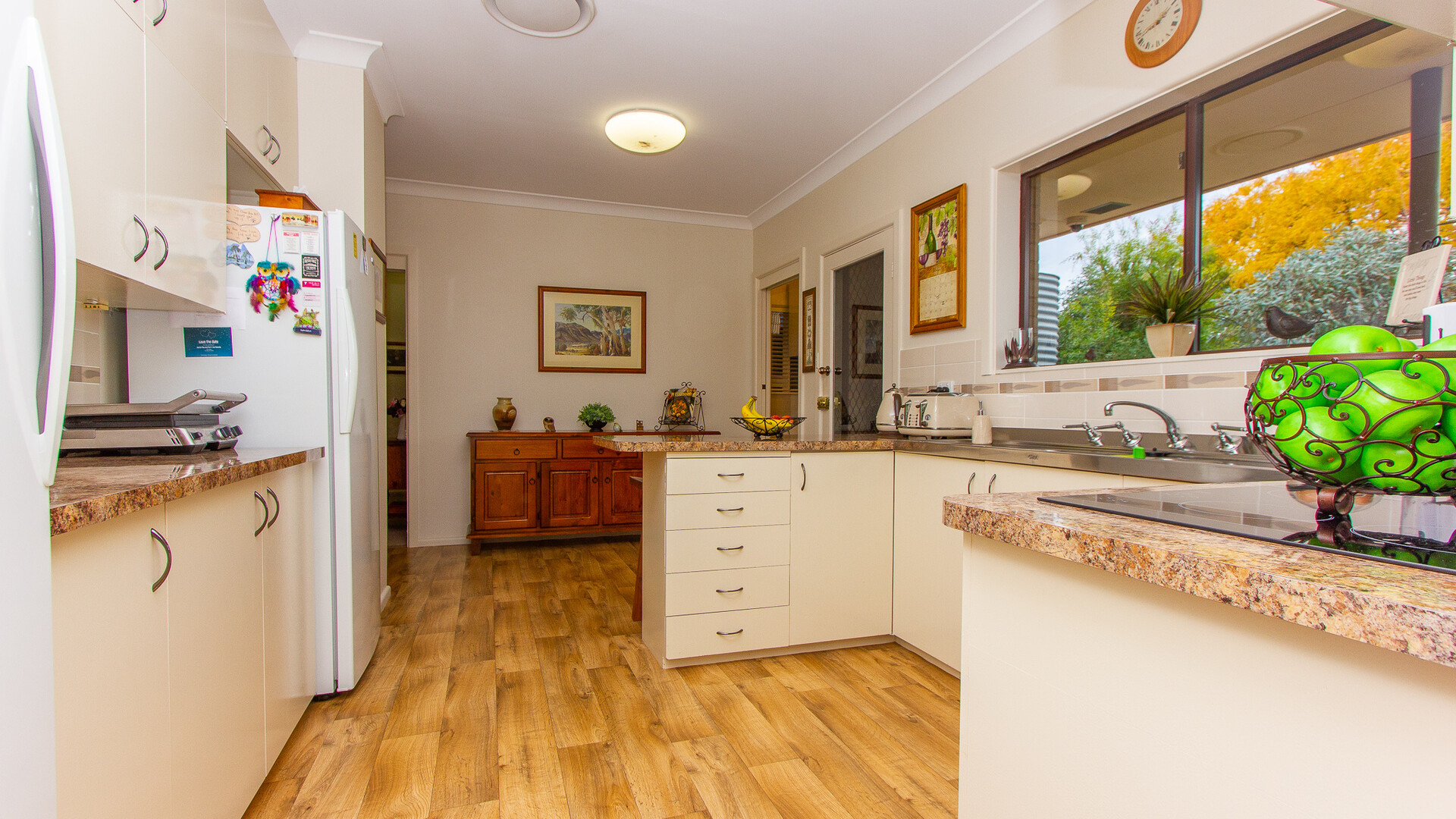 5 Audley Street, Narrandera NSW 2700 - photo 2