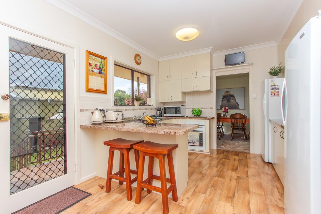 5 Audley Street, Narrandera NSW 2700 - photo 3