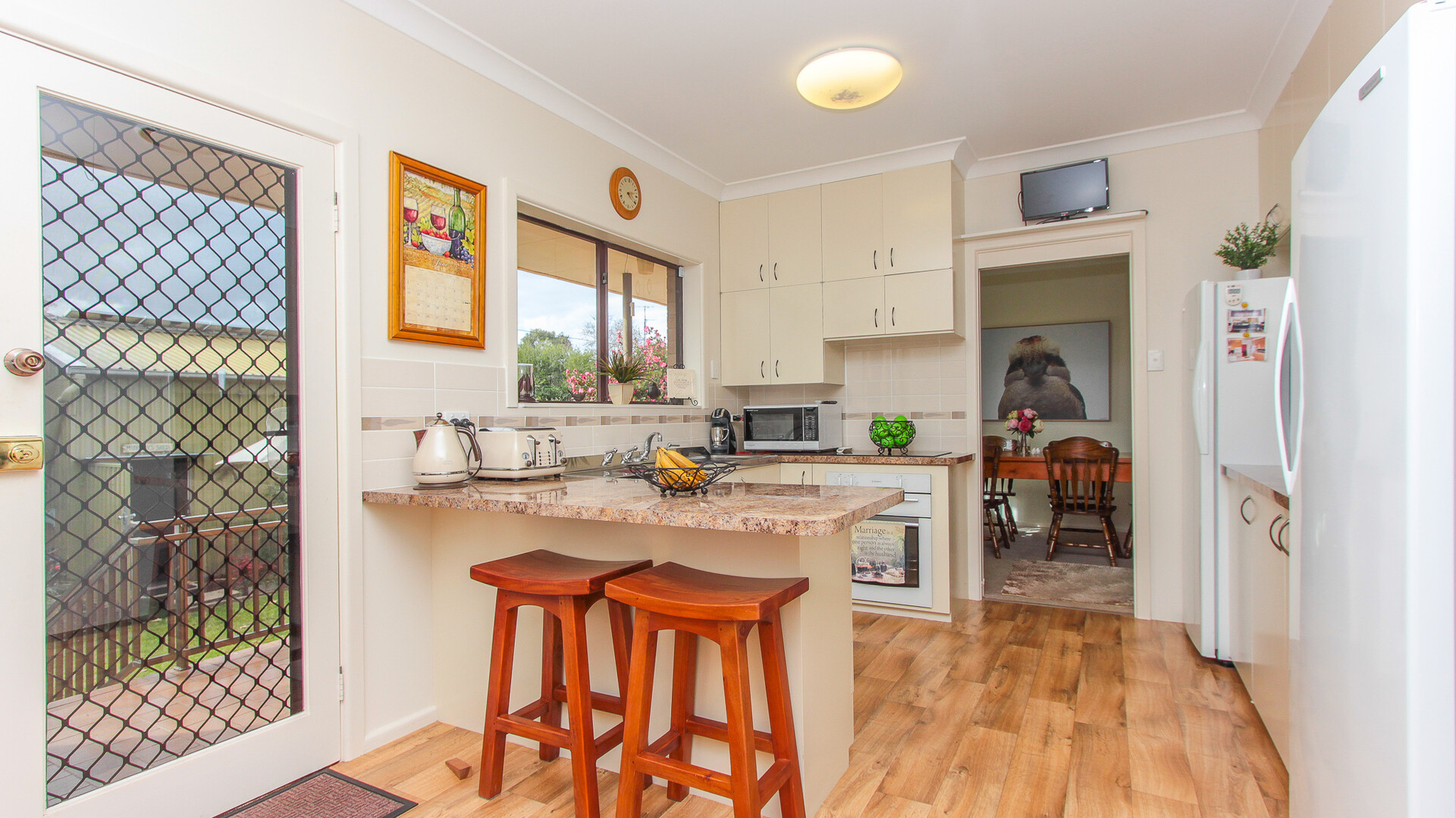 5 Audley Street, Narrandera NSW 2700 - photo 3