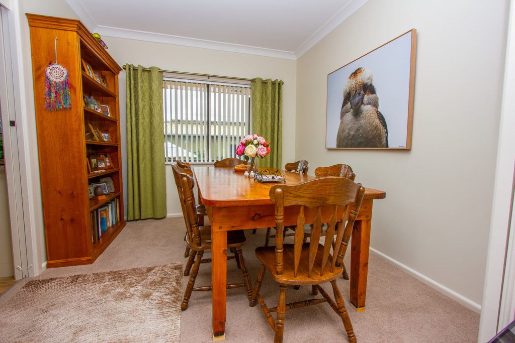 5 Audley Street, Narrandera NSW 2700 - photo 4