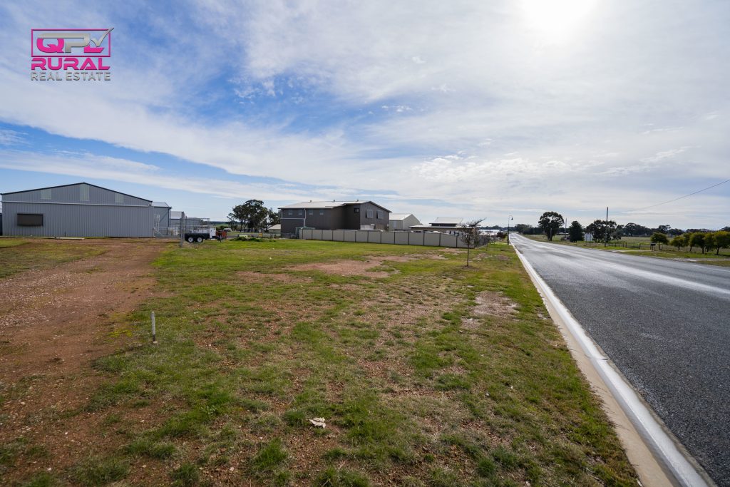 54 Airport Street, Temora NSW 2666 - McGrath Riverina