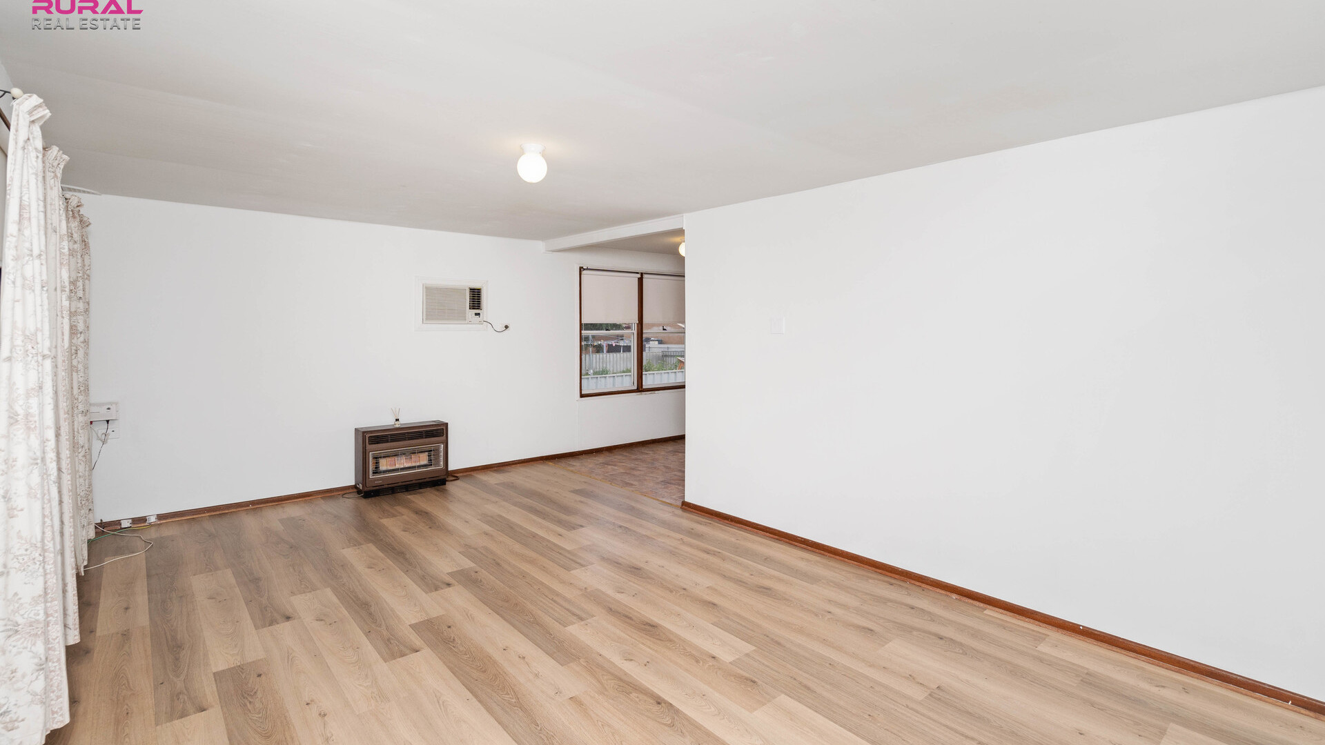 105 Tonkin Street, Temora NSW 2666 - photo 6