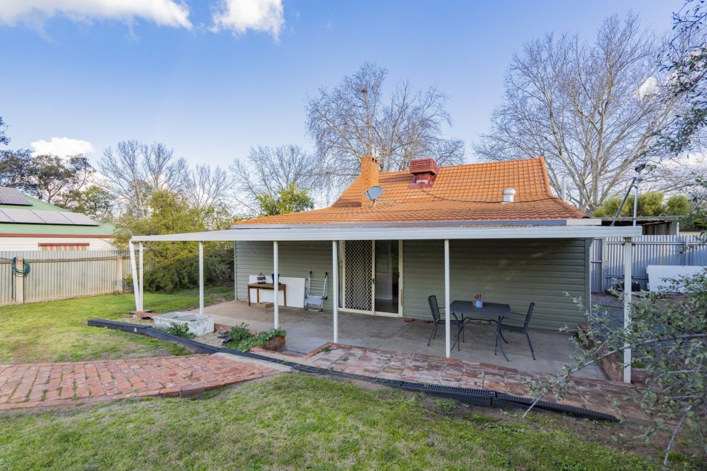 33 Dundas Street, Narrandera NSW 2700 - photo 12