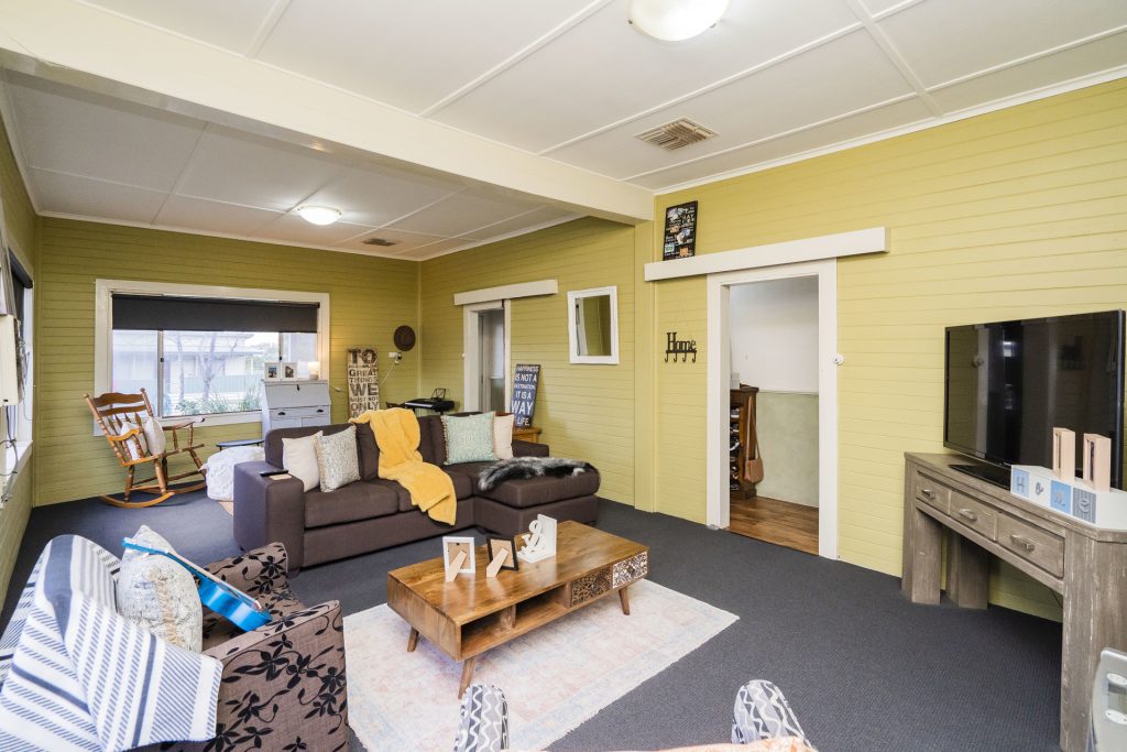 33 Dundas Street, Narrandera NSW 2700 - photo 6