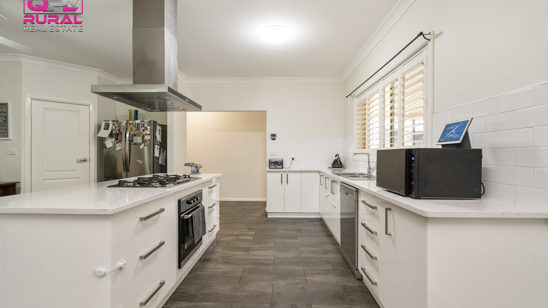 132 Vesper Street, Temora NSW 2666 - photo 2