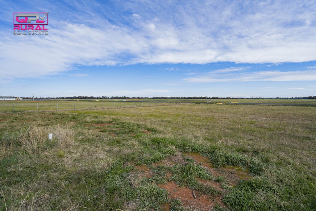 24 Spitfire Drive, Temora NSW 2666 - McGrath Riverina