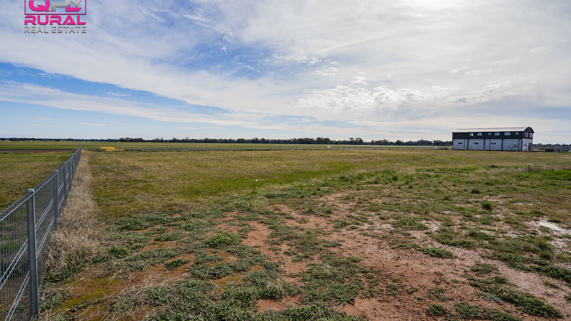 24 Spitfire Drive, Temora NSW 2666 - photo 6