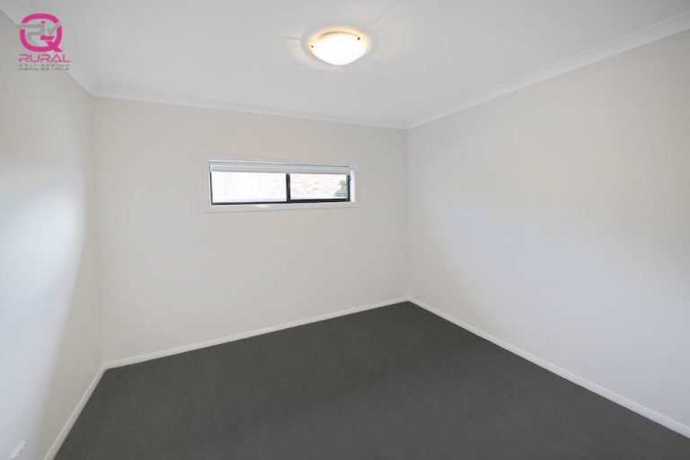 9 Kavanagh Circuit, Temora NSW 2666 - photo 11
