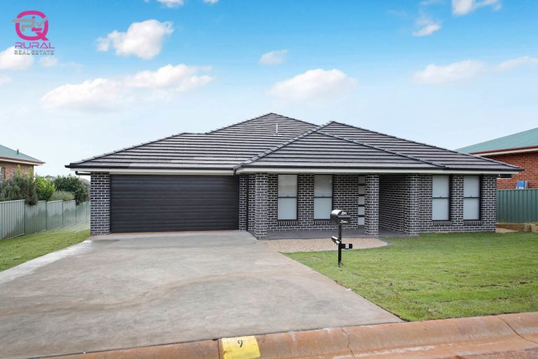9 Kavanagh Circuit, Temora NSW 2666 - McGrath Riverina