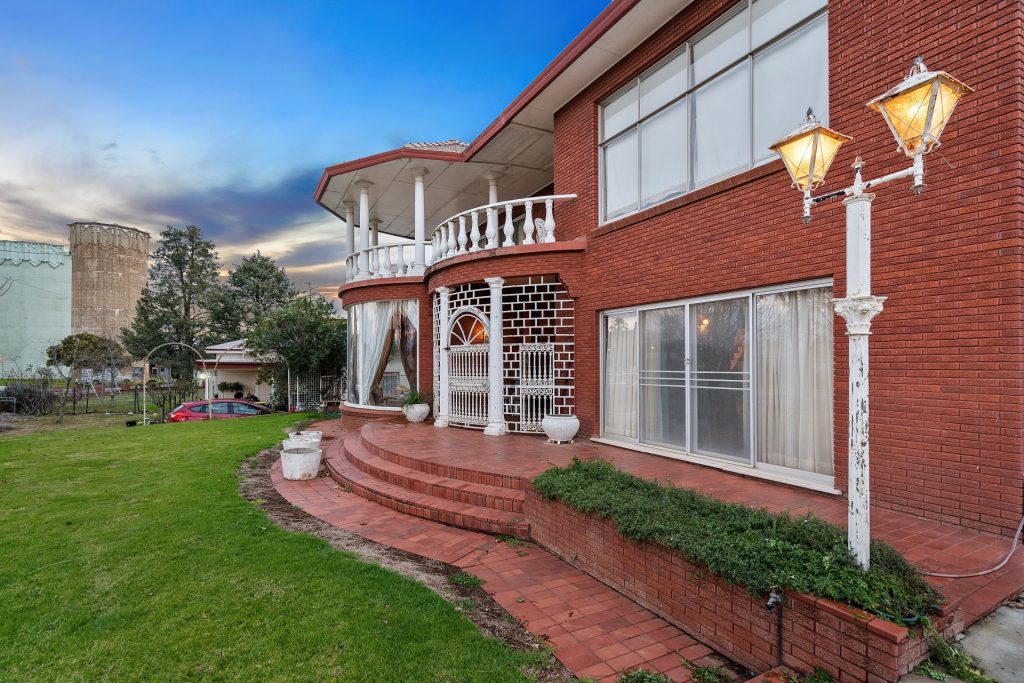 43 Wade Avenue, Leeton NSW 2705 - photo 3